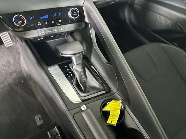 Used 2023 Hyundai Elantra SEL image 20