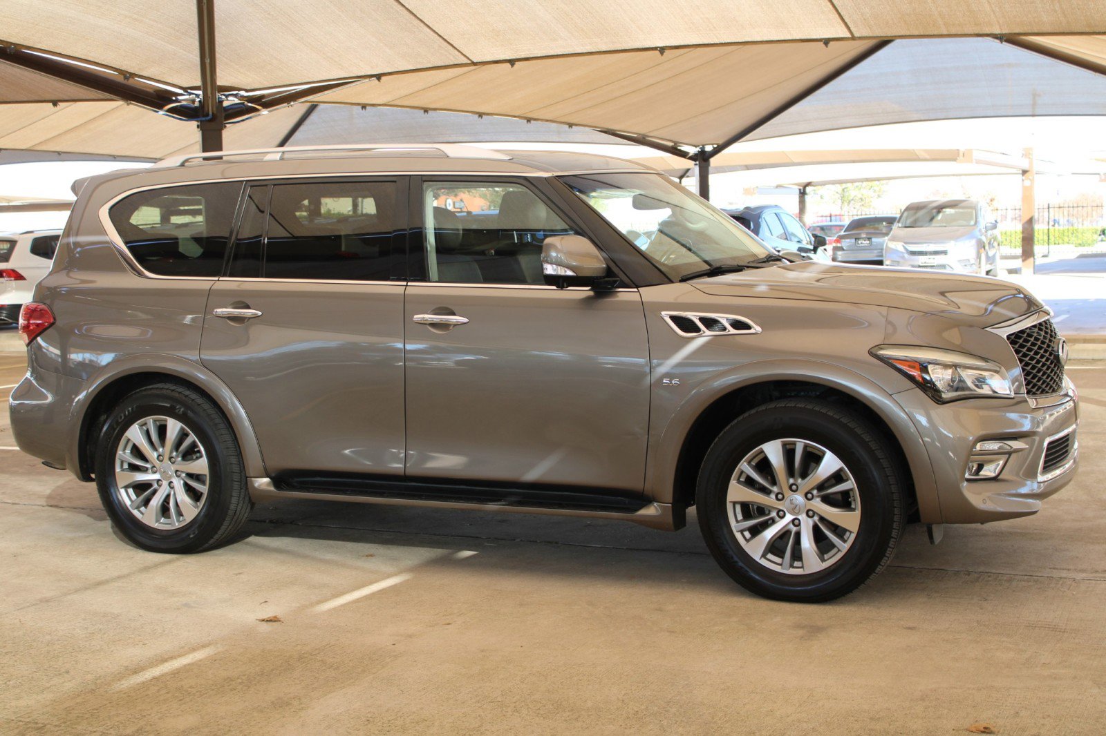 Used 2016 INFINITI QX80 2WD w/ Driver's Assistance Package image 13