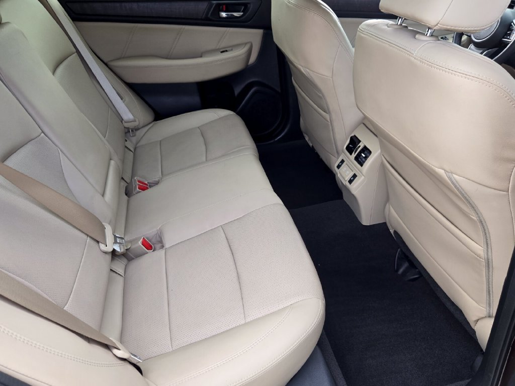 Used 2019 Subaru Outback 2.5i Limited AWD/4WD image 15