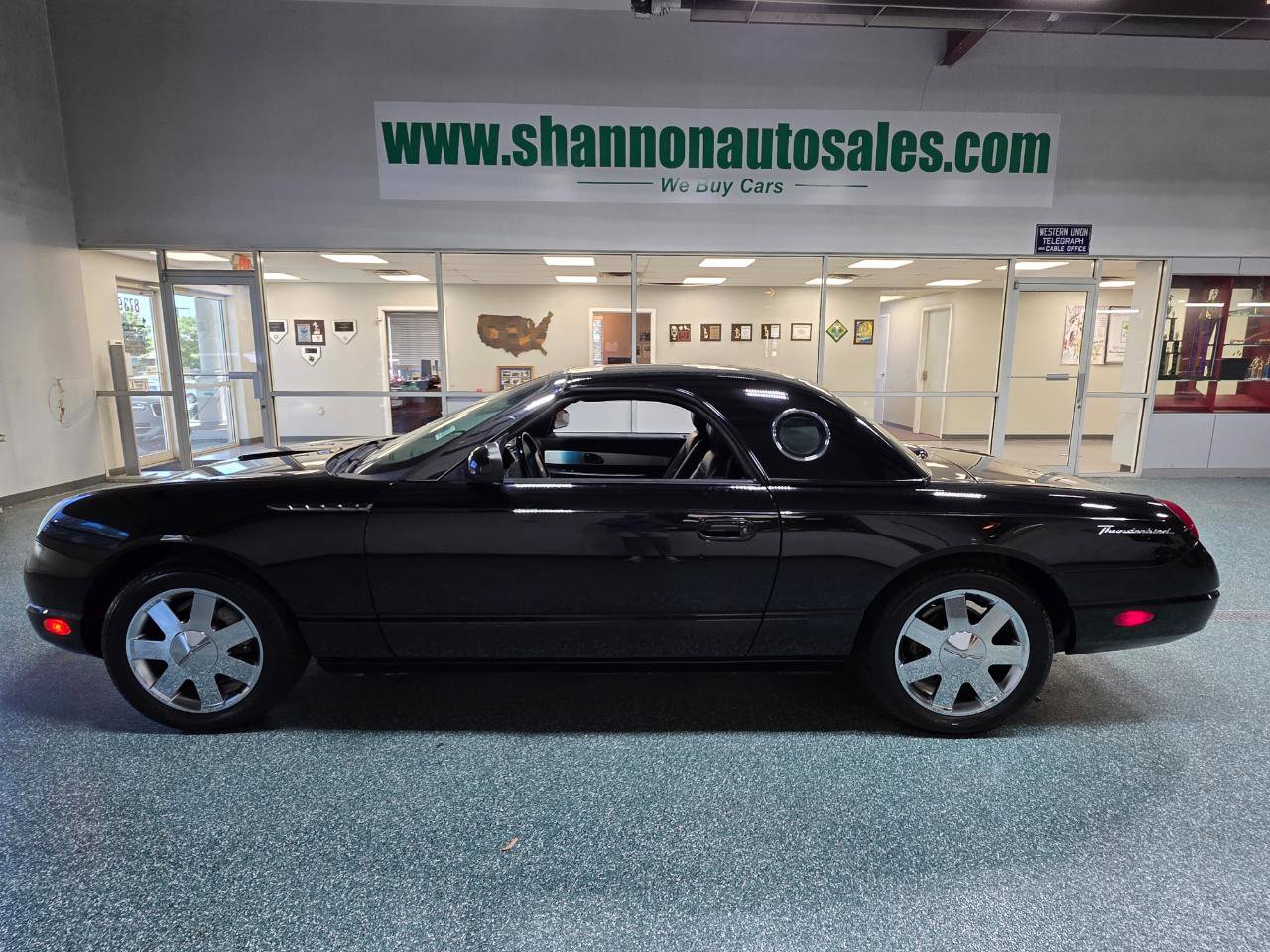 Used 2002 Ford Thunderbird RWD image 11