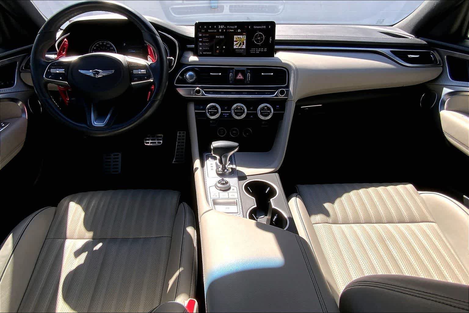 Used 2022 Genesis G70 3.3T w/ Sport Advanced Package RWD image 10
