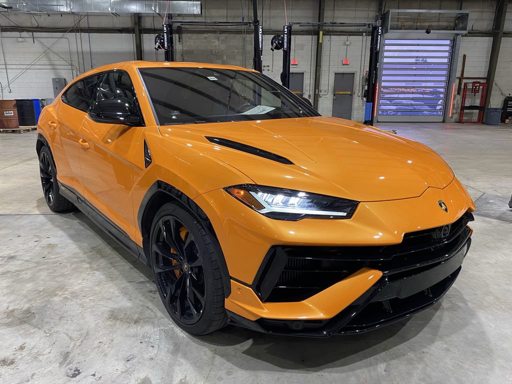 Used 2024 Lamborghini Urus S