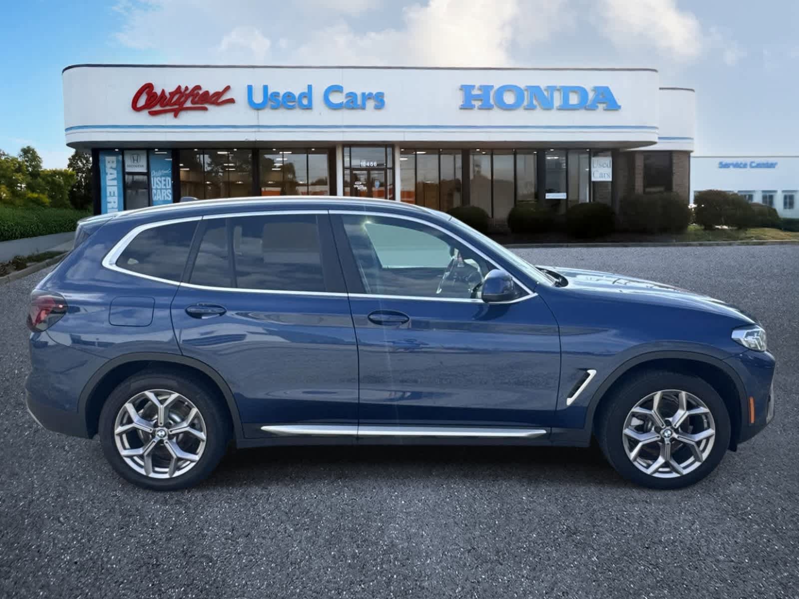Used 2022 BMW X3 xDrive30i AWD/4WD image 6