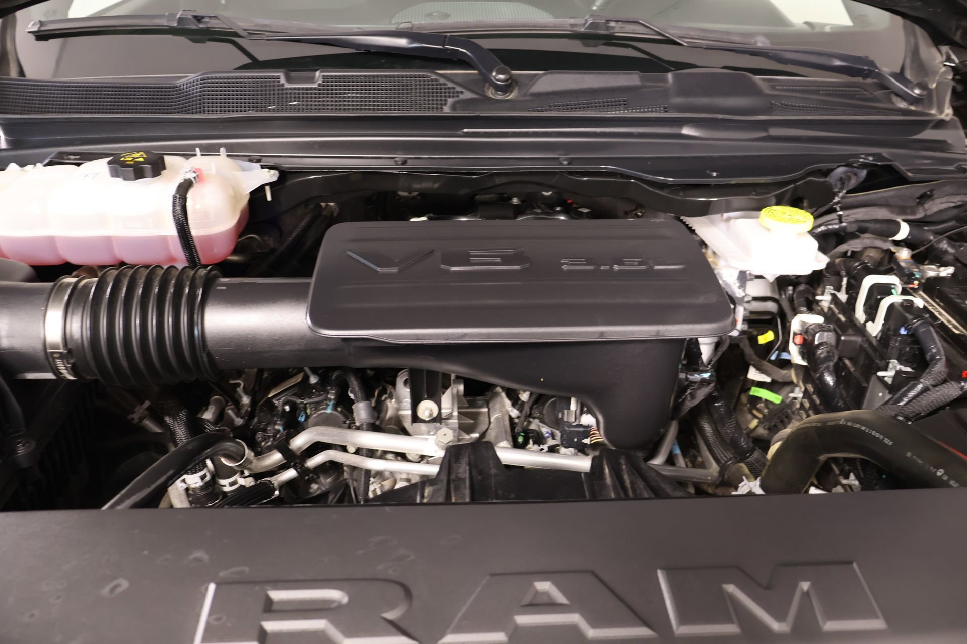 Used 2025 RAM 1500 Tradesman w/ Night Edition RWD image 18