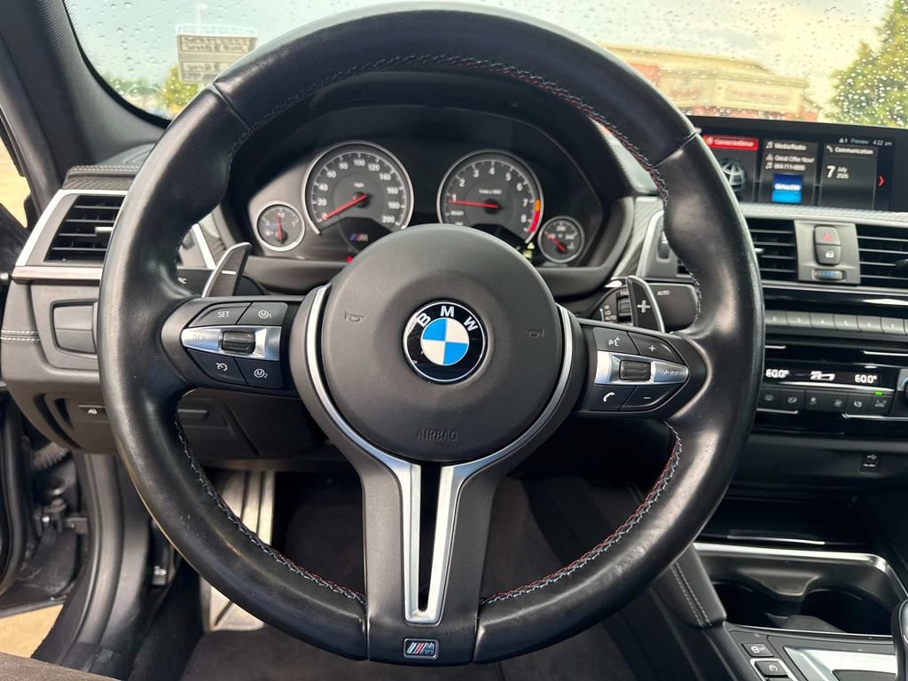 Used 2018 BMW M3 RWD image 24