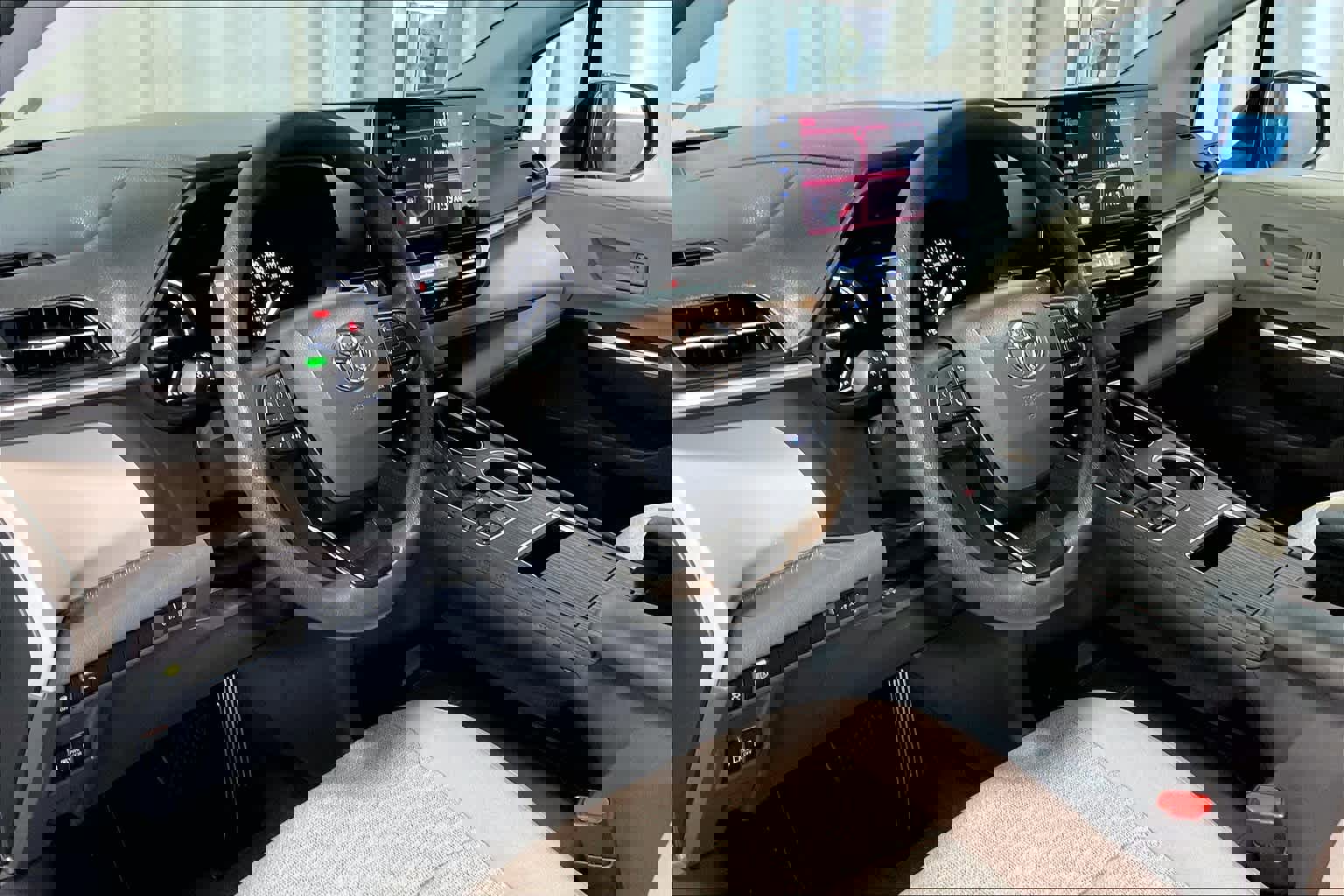 Certified 2022 Toyota Sienna LE image 8