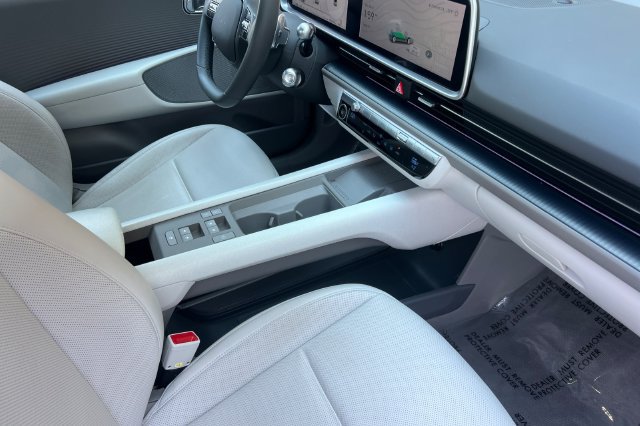 Used 2023 Hyundai Ioniq 6 SEL RWD image 17