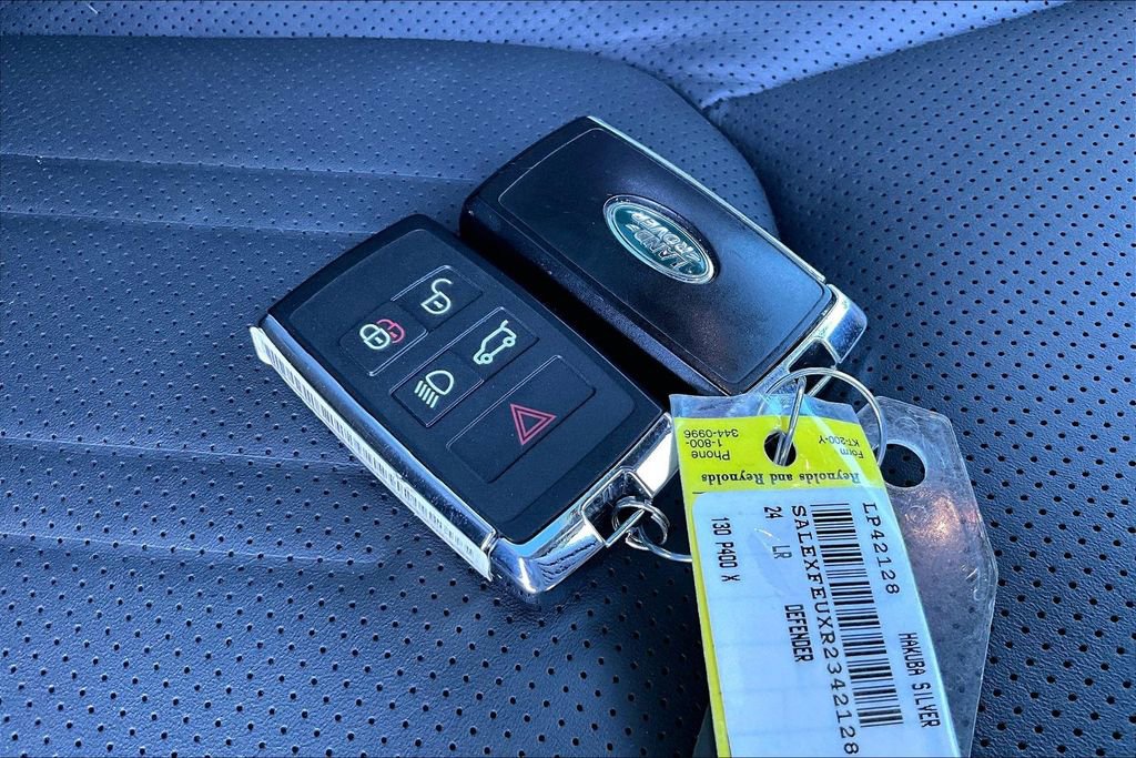 Certified 2024 Land Rover Defender 130 X image 34