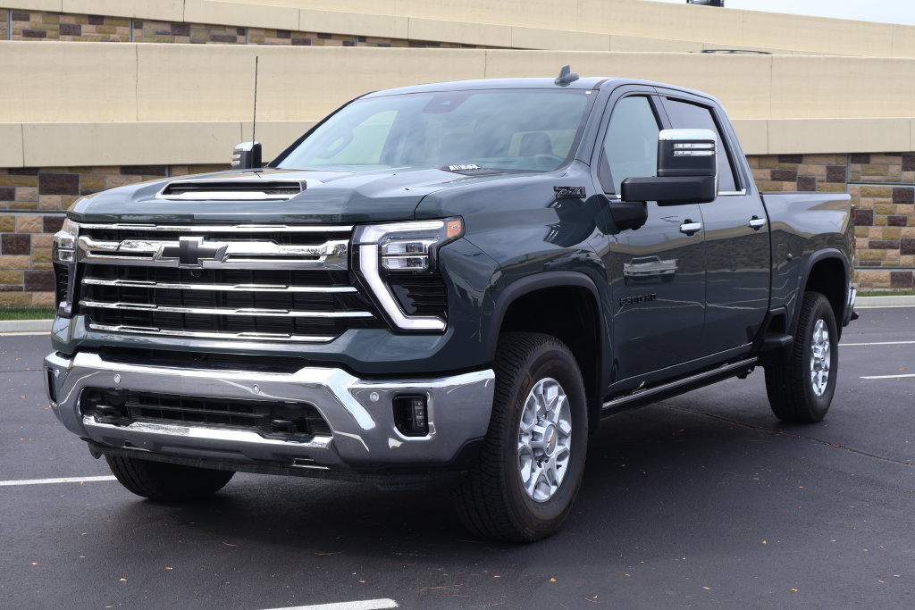 New 2026 Chevrolet Silverado 2500 LTZ w/ LTZ Premium Package