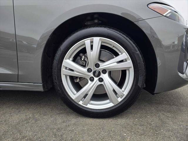 Used 2025 Audi A5 2.0T Premium Plus w/ Premium Plus AWD/4WD image 9