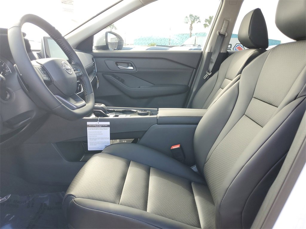 New 2026 Nissan Rogue SV image 9