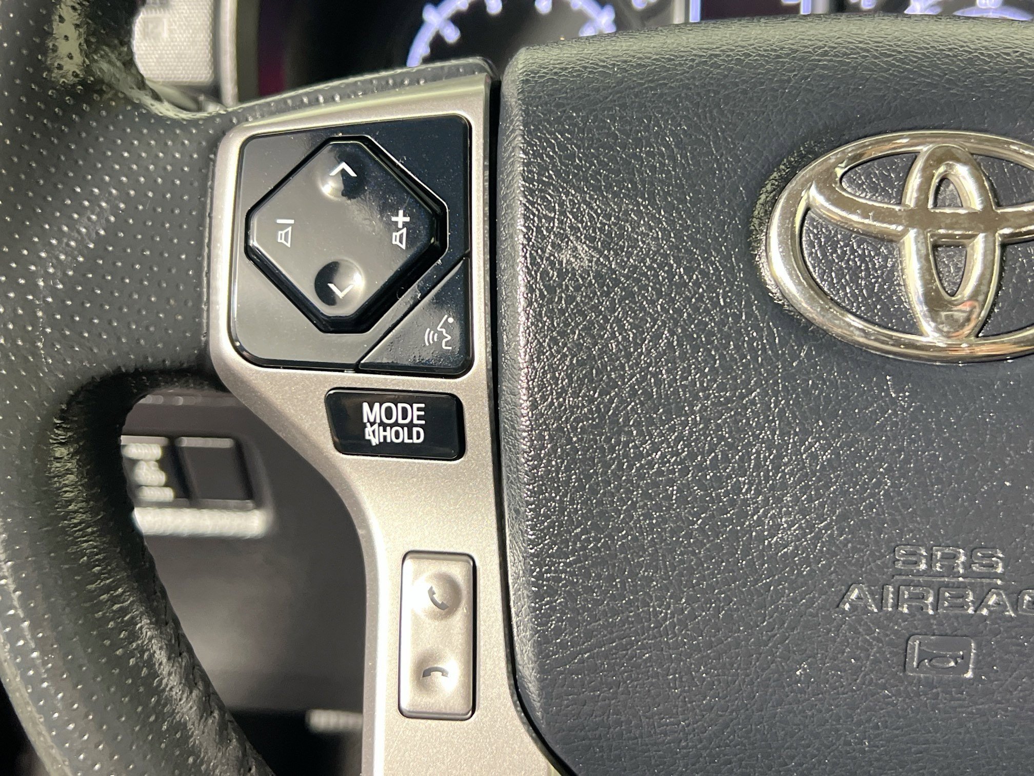 Used 2021 Toyota 4Runner SR5 AWD/4WD image 18