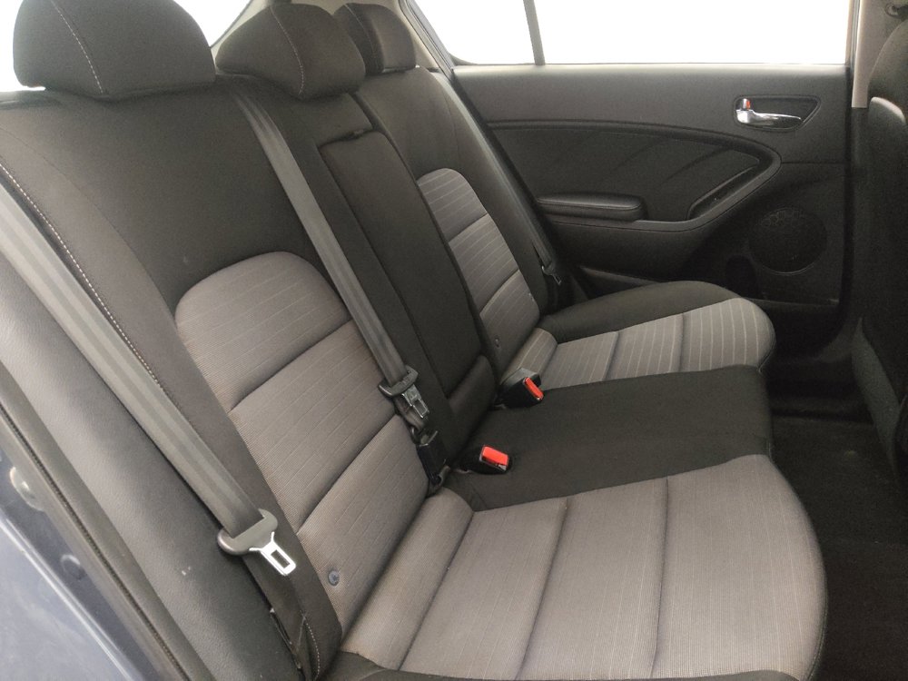 Used 2016 Kia Forte LX image 19