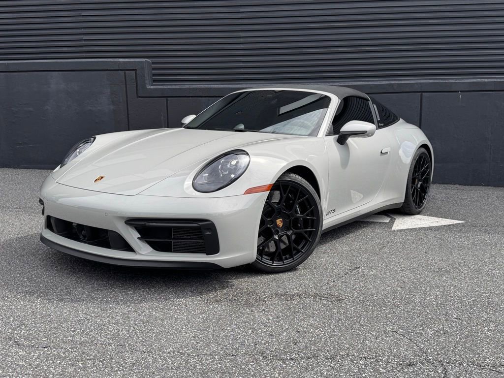 Certified 2022 Porsche 911 Targa 4 GTS AWD/4WD image 6