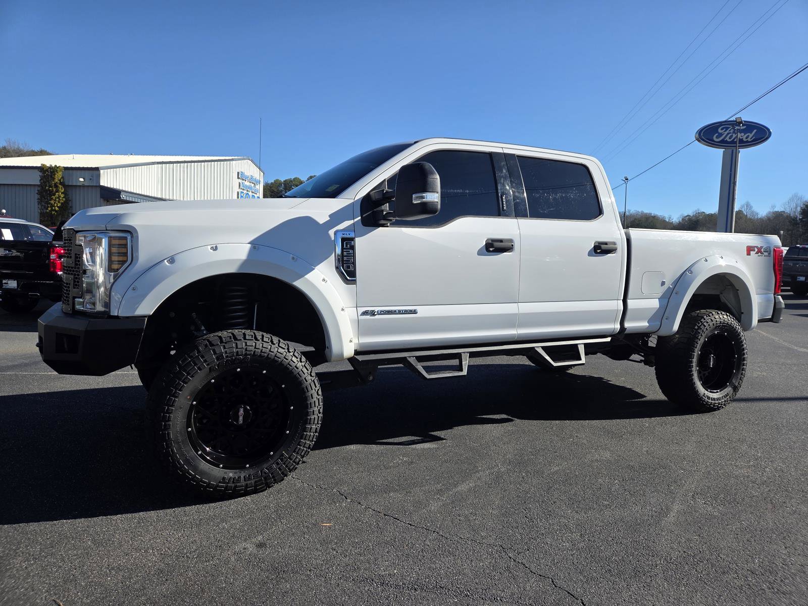 Used 2019 Ford F250 XLT w/ FX4 Off-Road Package image 18
