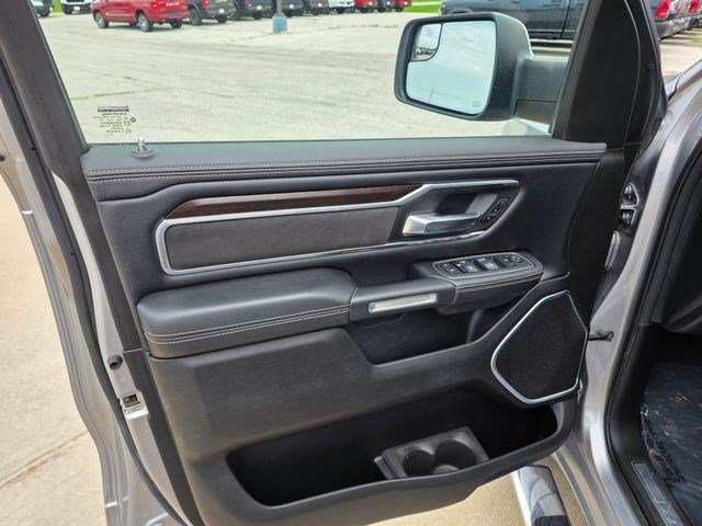 Used 2022 RAM 1500 Laramie AWD/4WD image 19