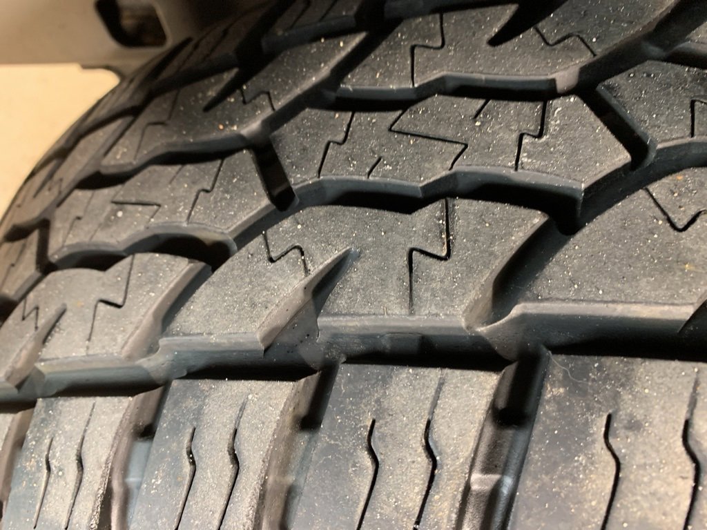 Used 2016 Jeep Wrangler Unlimited Sahara w/ Connectivity Group image 38