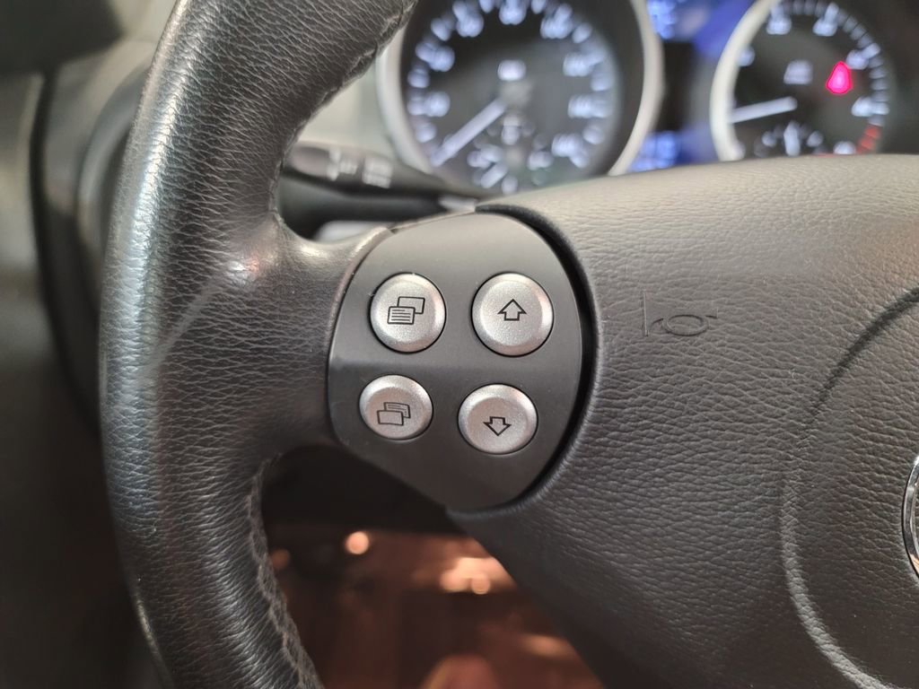 Used 2007 Mercedes-Benz SLK 350 image 8