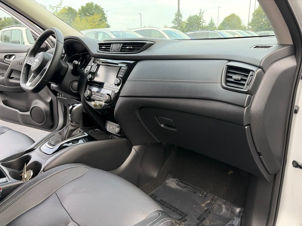 Used 2019 Nissan Rogue SL w/ Premium Package AWD/4WD image 26