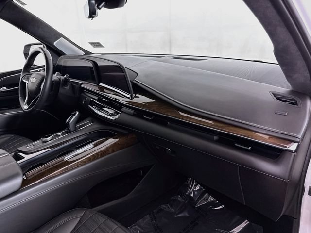 Used 2024 Cadillac Escalade ESV Sport Platinum AWD/4WD image 34