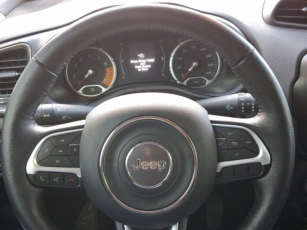 Used 2023 Jeep Renegade Latitude w/ Premium Group image 21