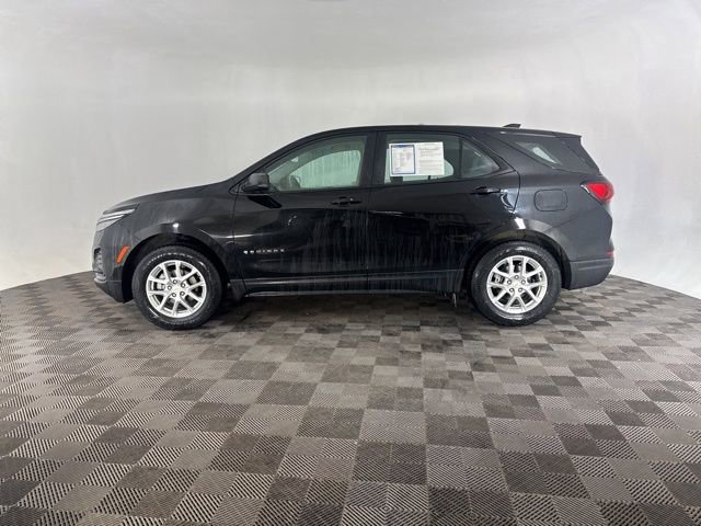 Used 2023 Chevrolet Equinox LS AWD/4WD image 5