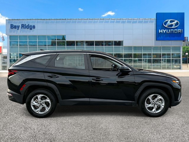 Used 2024 Hyundai Tucson SE AWD/4WD image 2
