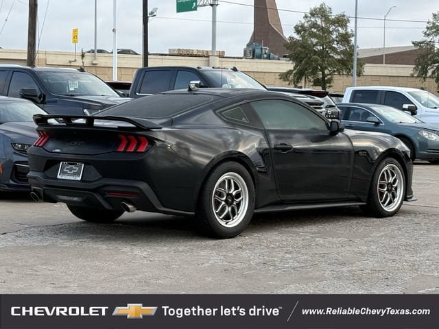 Used 2025 Ford Mustang GT RWD image 6