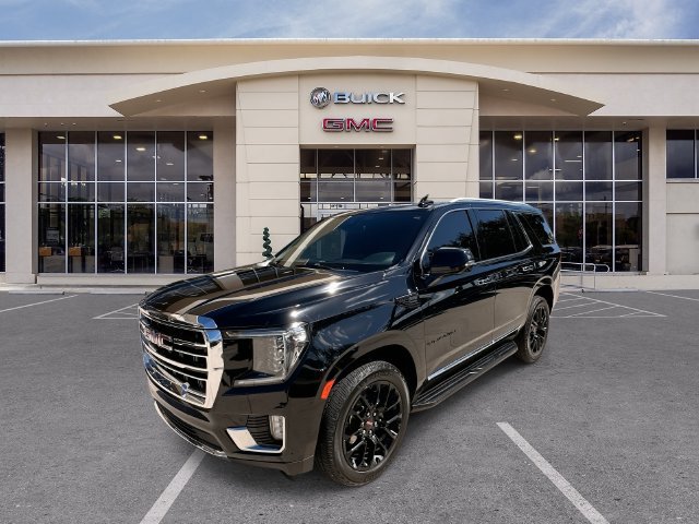 Used 2023 GMC Yukon SLT w/ SLT Premium Package RWD image 1