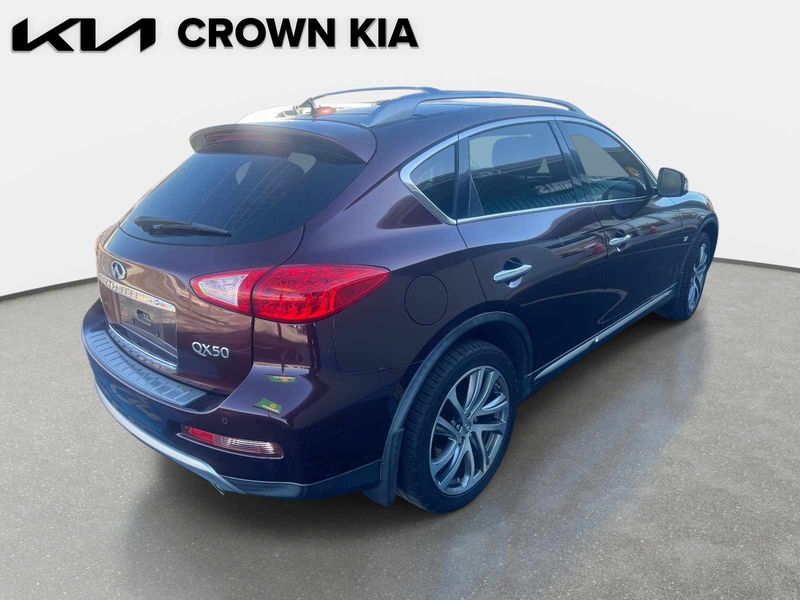 Used 2016 INFINITI QX50 2WD w/ Deluxe Touring Package image 5