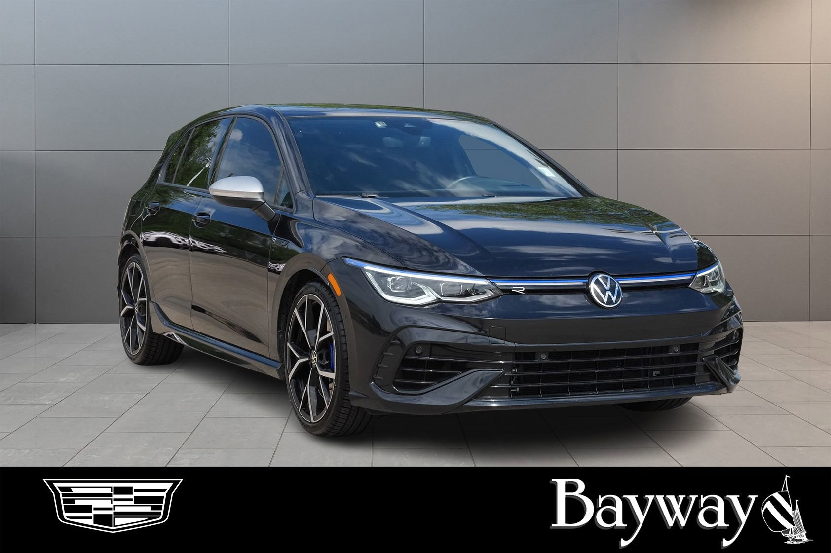 Used 2022 Volkswagen Golf R image 3