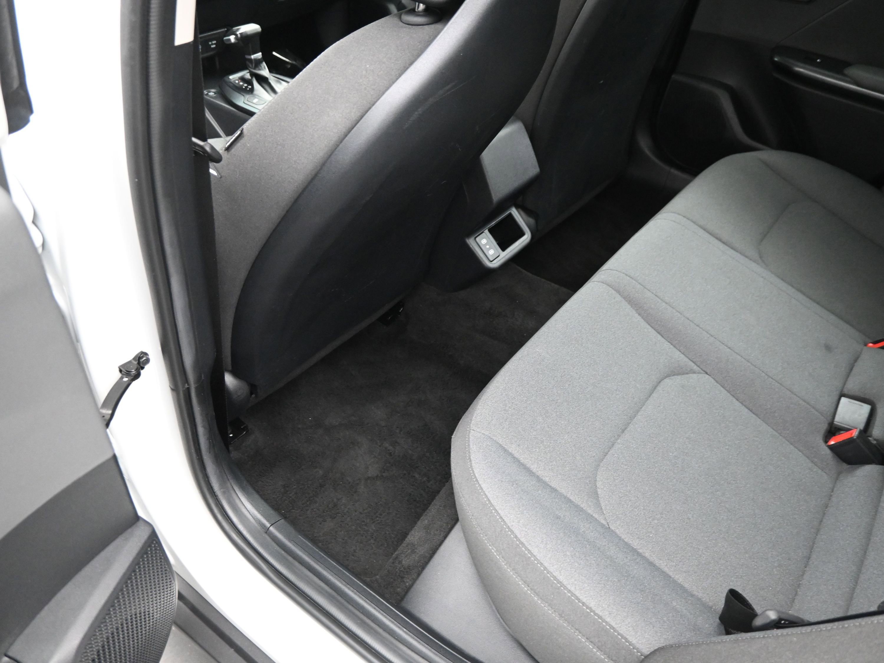 Used 2025 Kia K4 FWD image 18