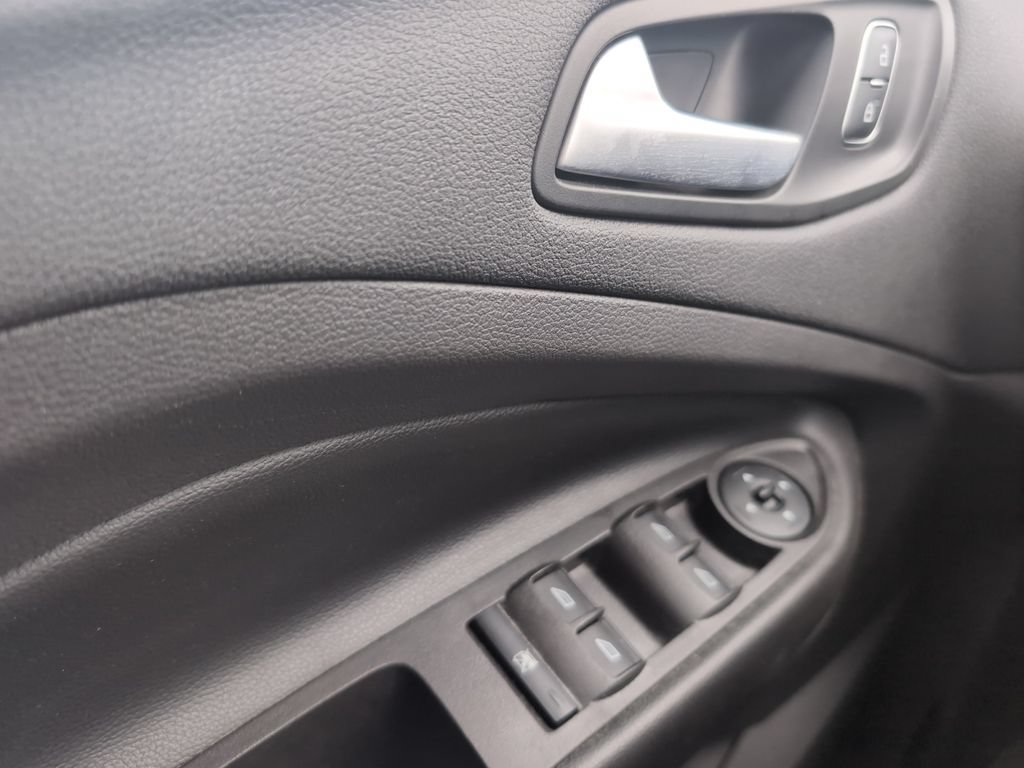Used 2018 Ford Escape SE AWD/4WD image 18