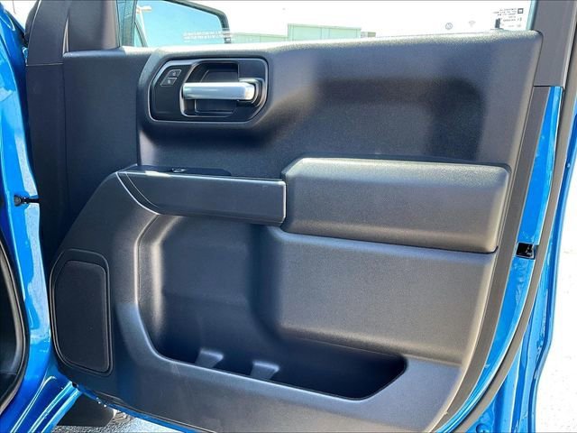 Used 2022 Chevrolet Silverado 1500 Custom Trail Boss w/ LPO, Dark Essentials Package AWD/4WD image 12