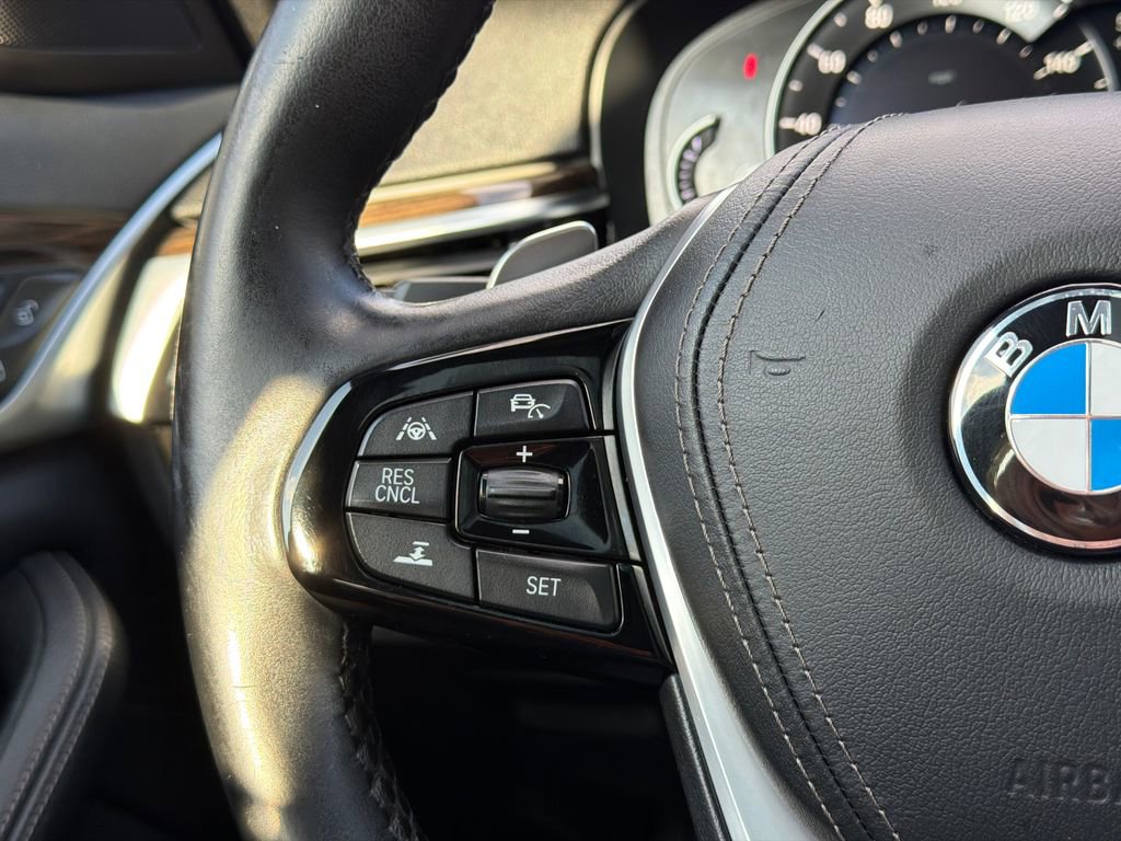 Used 2019 BMW 530i xDrive image 22