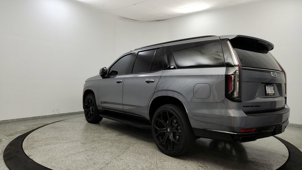 Used 2021 Cadillac Escalade Sport w/ LPO, ONYX Package AWD/4WD image 3