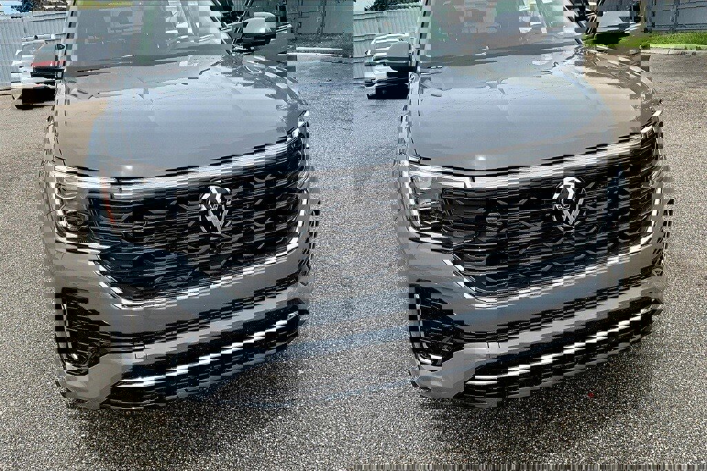 New 2026 Volkswagen Atlas SEL Premium R-Line image 11