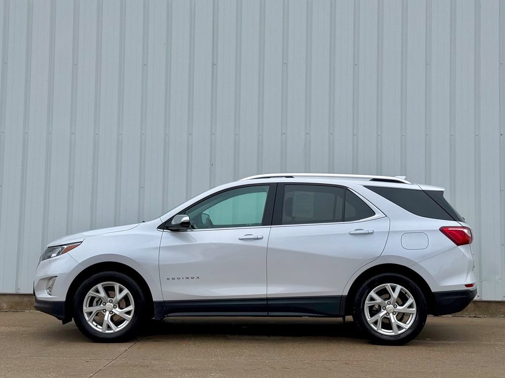 Used 2018 Chevrolet Equinox Premier image 3