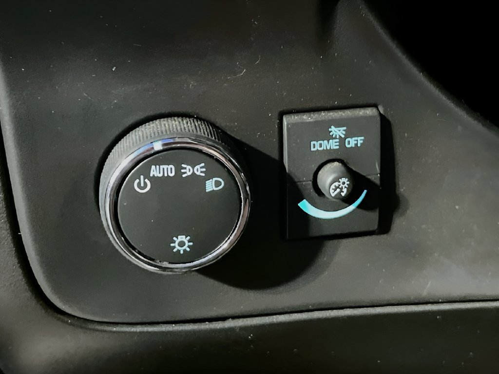 Used 2025 Chevrolet Express 2500 w/ Communications Package RWD image 10
