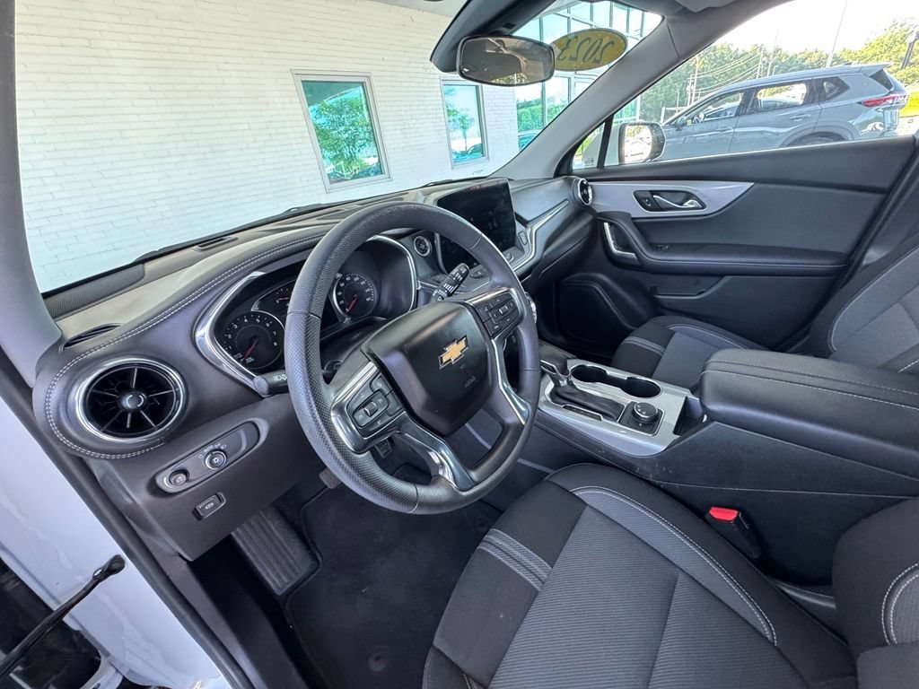 Used 2023 Chevrolet Blazer LT FWD image 13