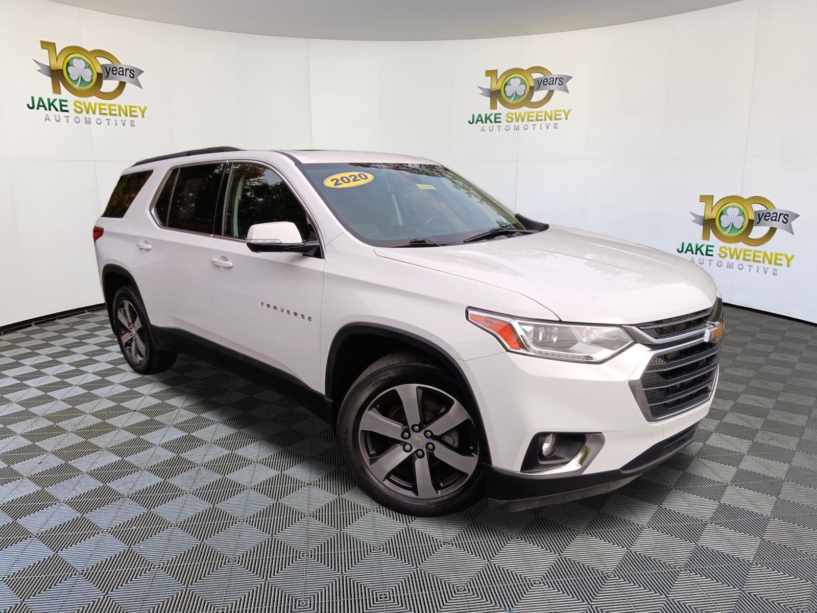 Used 2020 Chevrolet Traverse LT