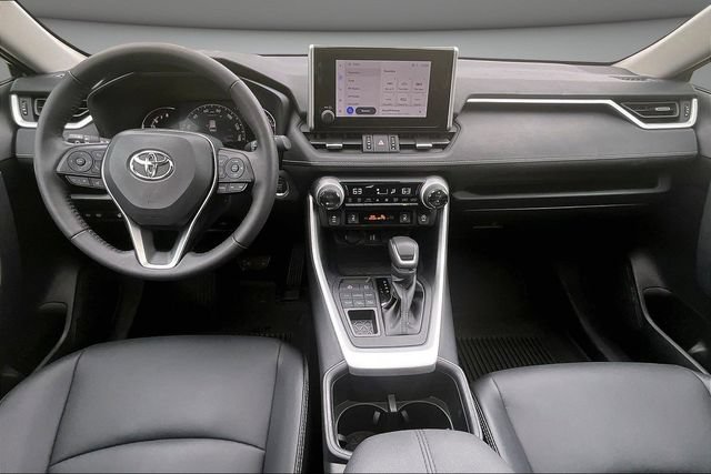 Used 2025 Toyota RAV4 XLE Premium w/ Weather Package AWD/4WD image 7