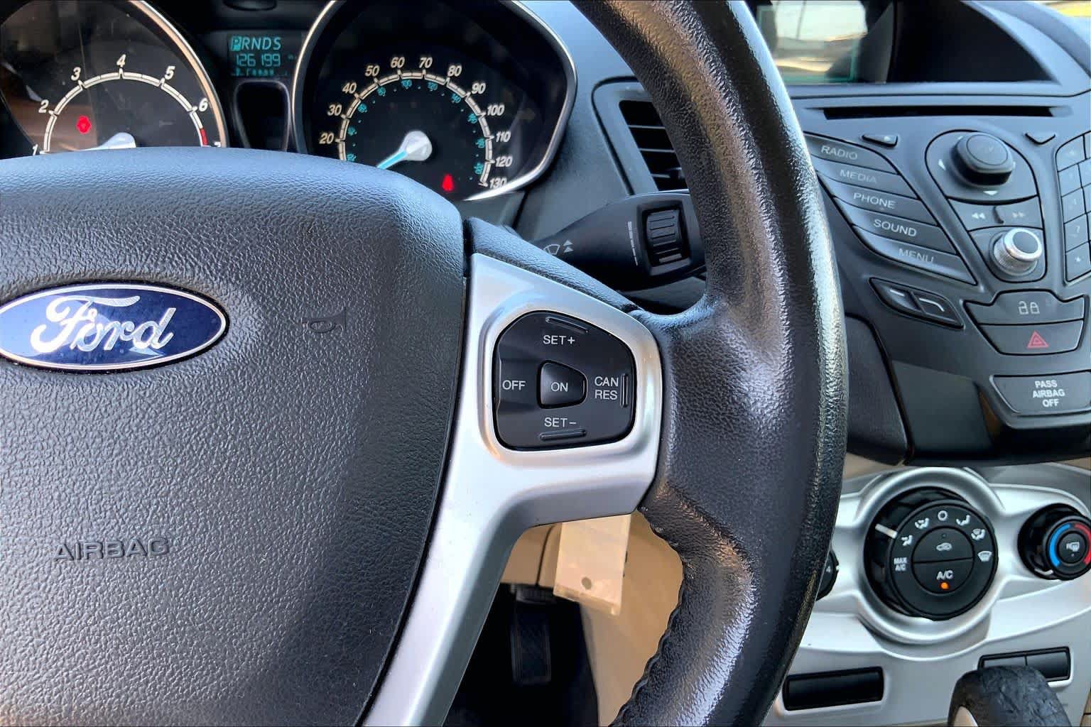Used 2014 Ford Fiesta SE FWD image 21