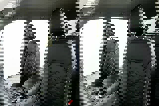 Certified 2025 Volkswagen Atlas SE image 10