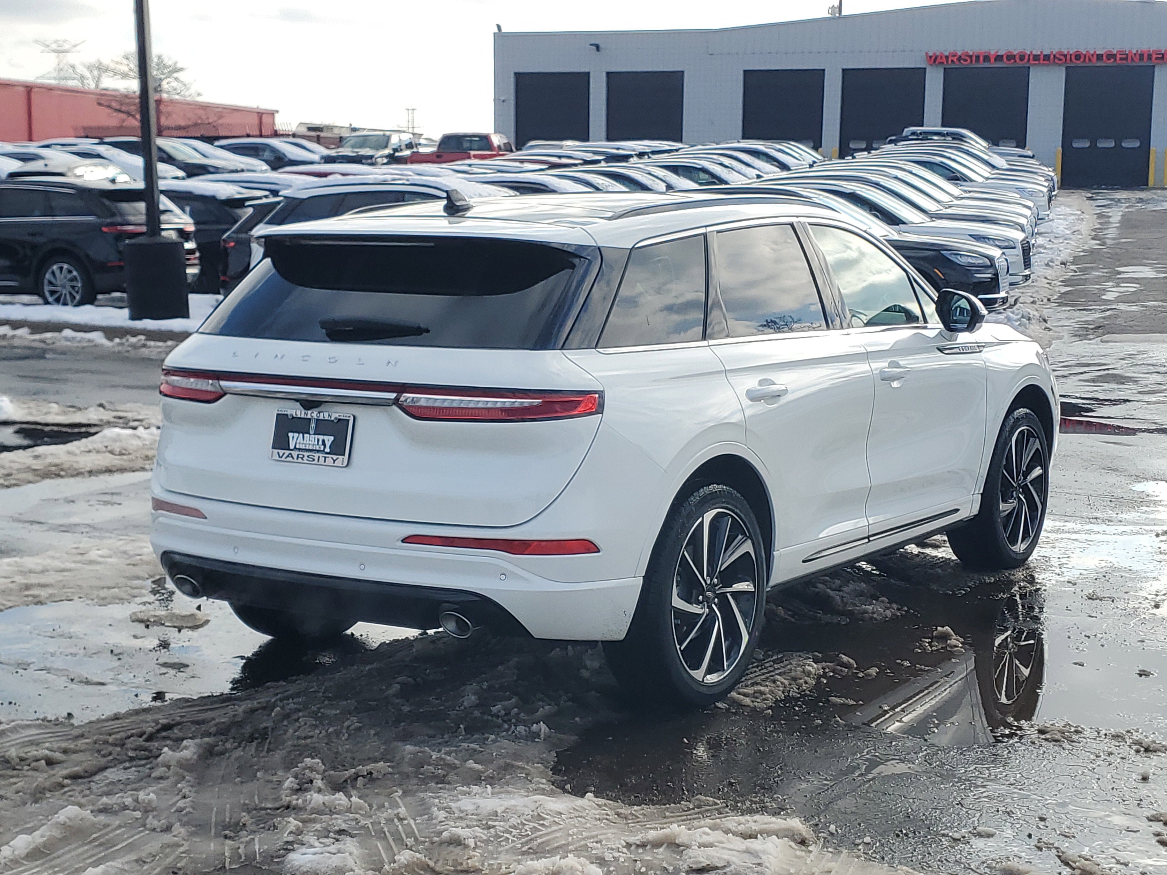 New 2026 Lincoln Corsair Grand Touring image 4