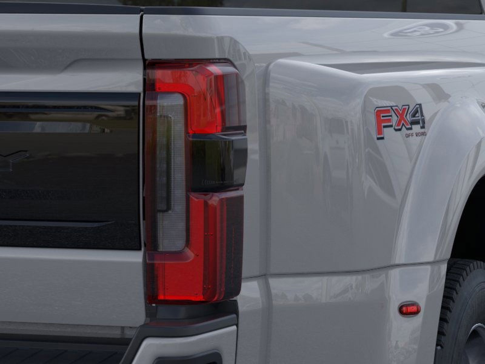 New 2026 Ford F450 Platinum w/ FX4 Off-Road Package image 24