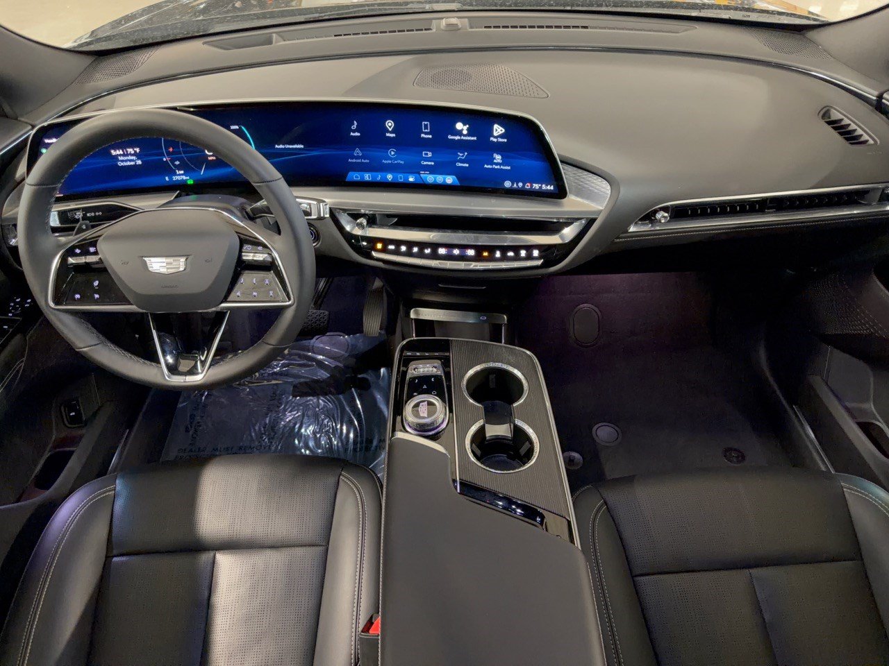 Used 2024 Cadillac Lyriq Luxury RWD image 17