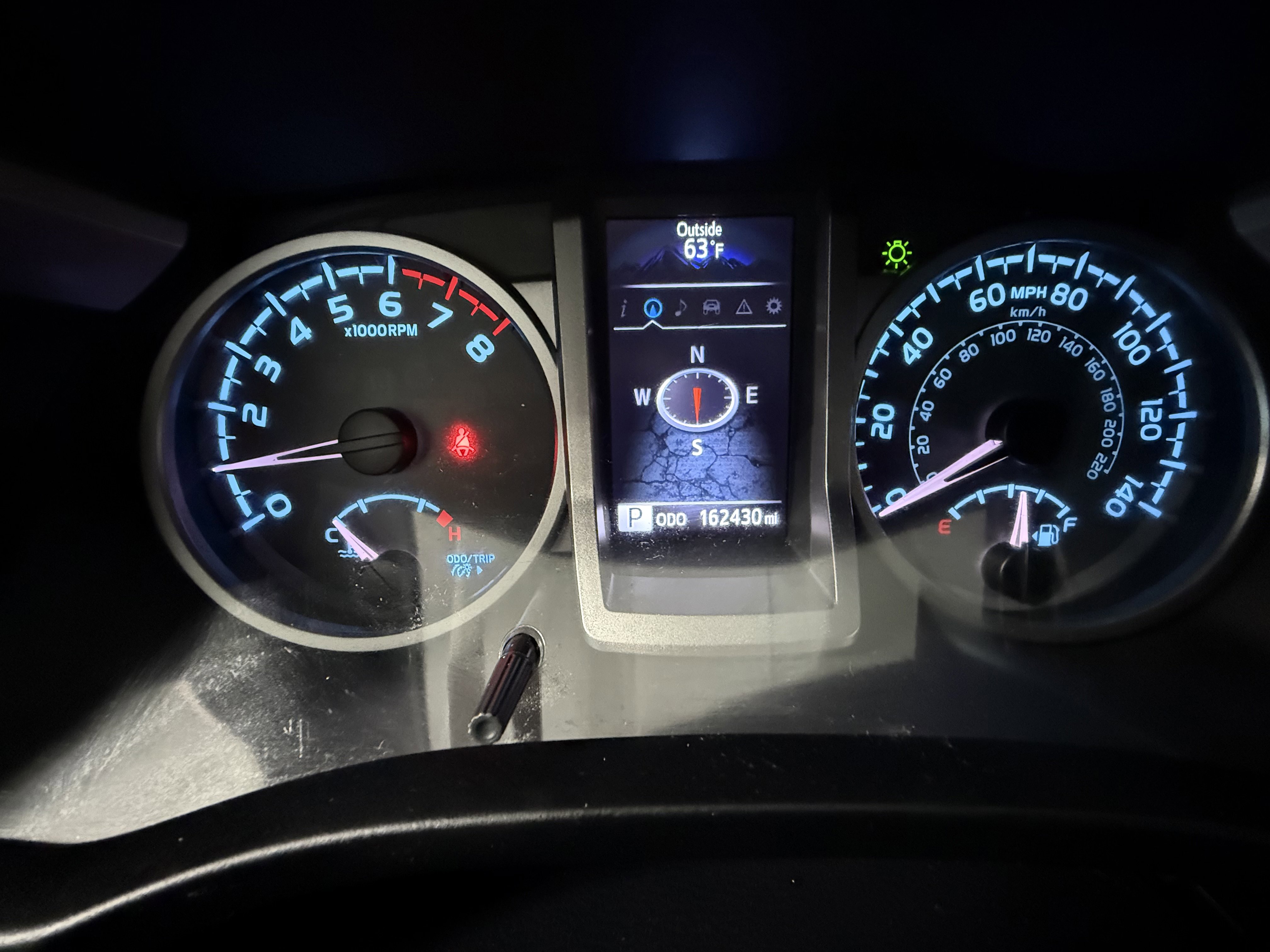 Used 2018 Toyota Tacoma Limited image 25