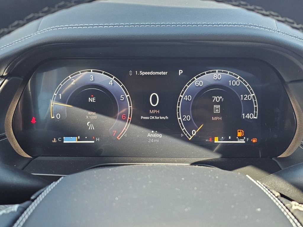 New 2024 Jeep Grand Cherokee L Overland w/ Advanced Protech Group III image 24