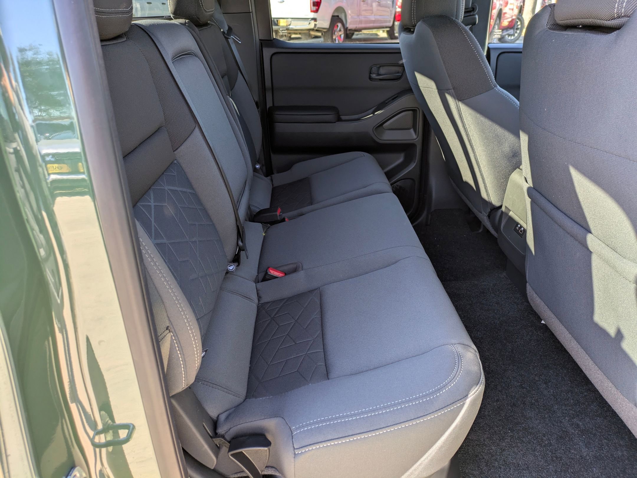 New 2026 Nissan Frontier SV image 18